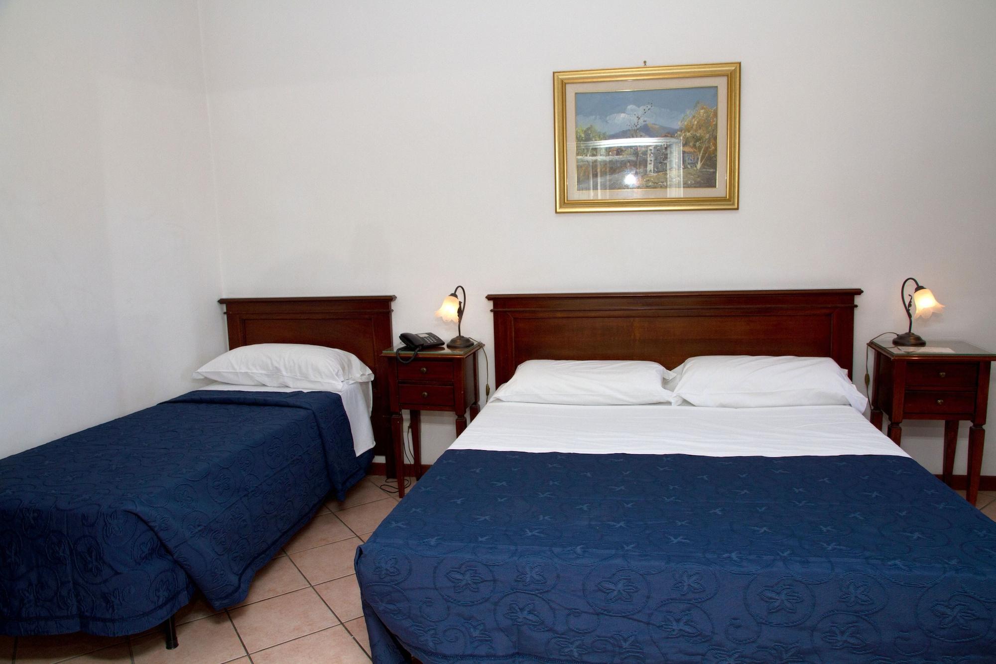 Gaudi Guesthouse ローマ エクステリア 写真