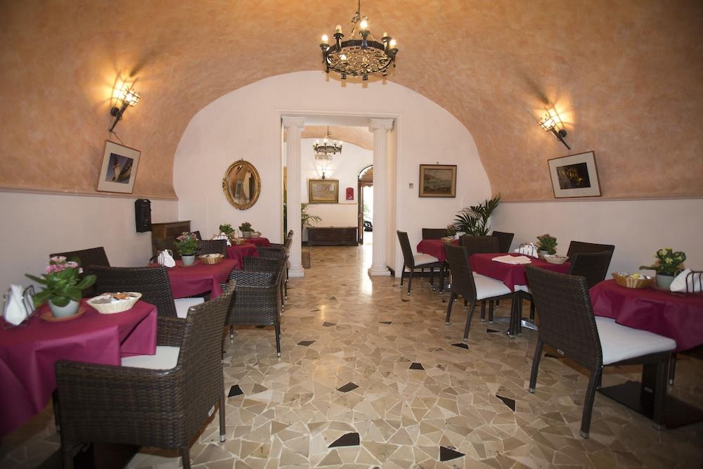 Gaudi Guesthouse ローマ エクステリア 写真